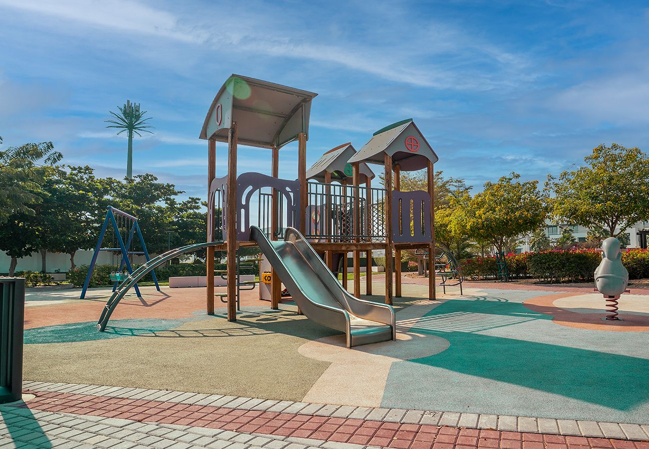 Villa in Ajmal Makan - Sea View Luxury Escape 5BR Private Pool Villa