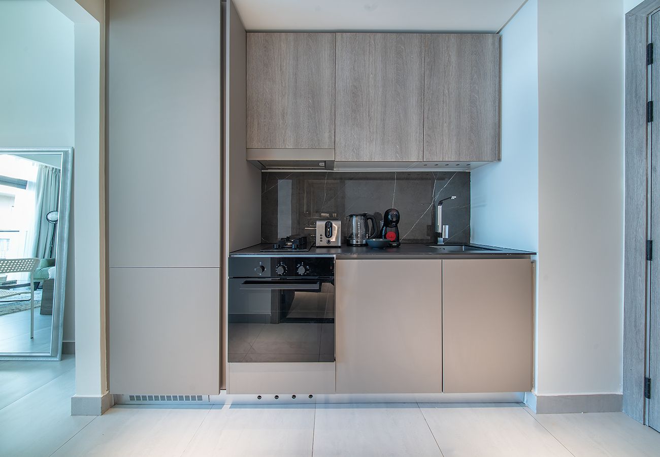 Studio in Dubai - Modern Studio in Oxford Boulevard JVC