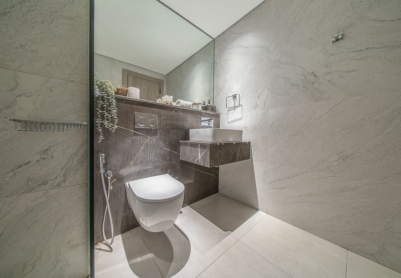 Studio in Dubai - Modern Studio in Oxford Boulevard JVC