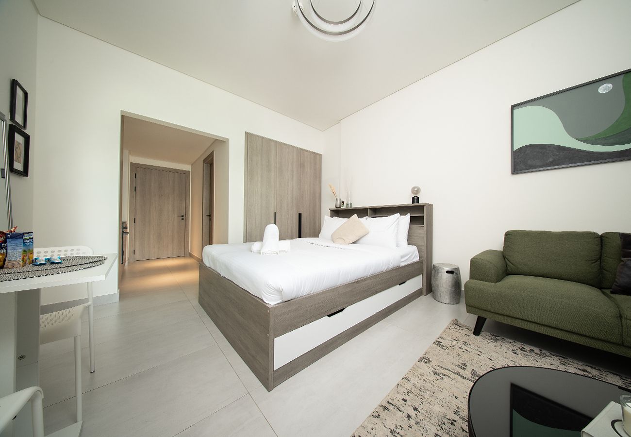 Studio in Dubai - Modern Studio in Oxford Boulevard JVC