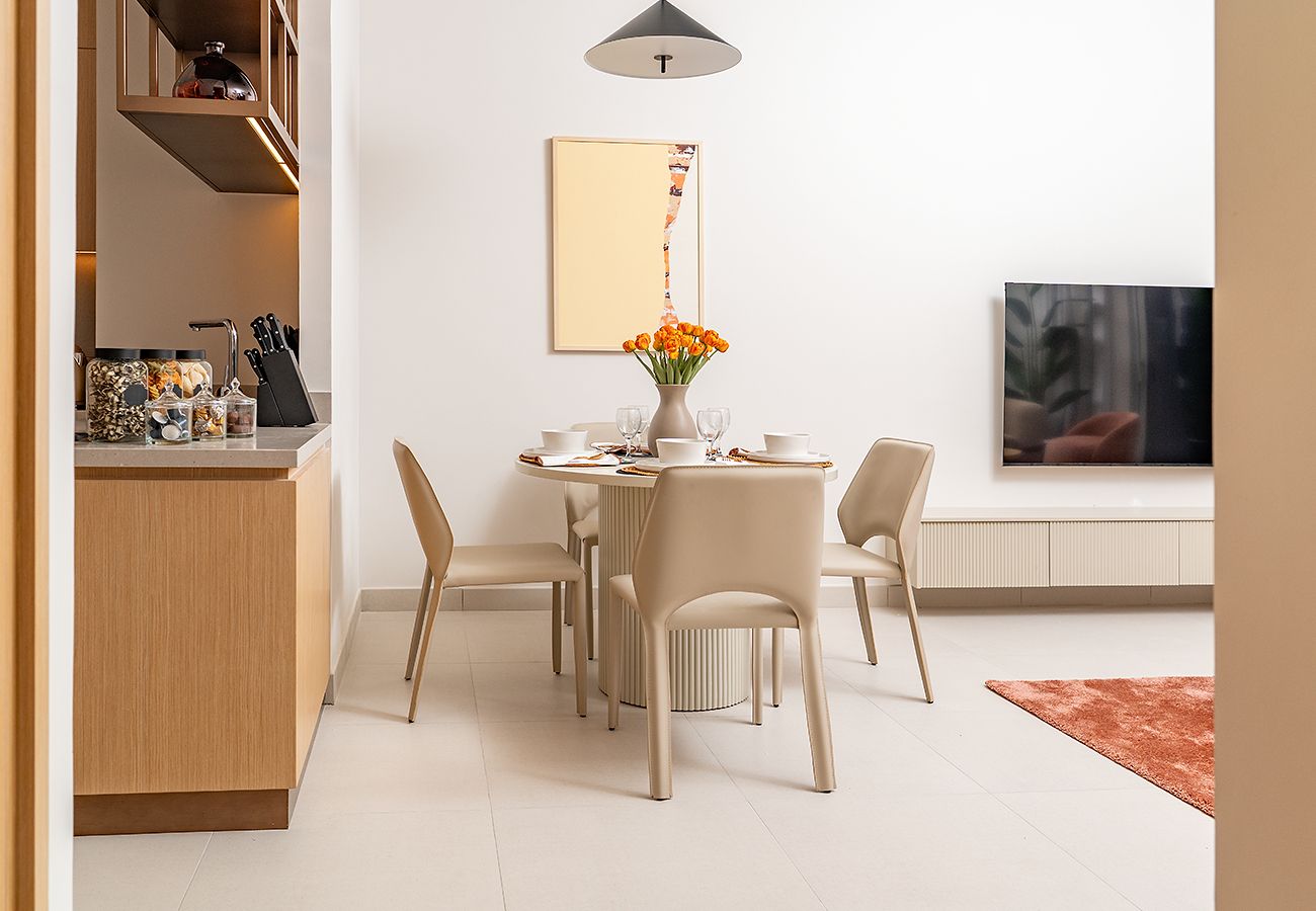 Apartment in Dubai - Premium 2BR In Vida with Burj Khalifa View