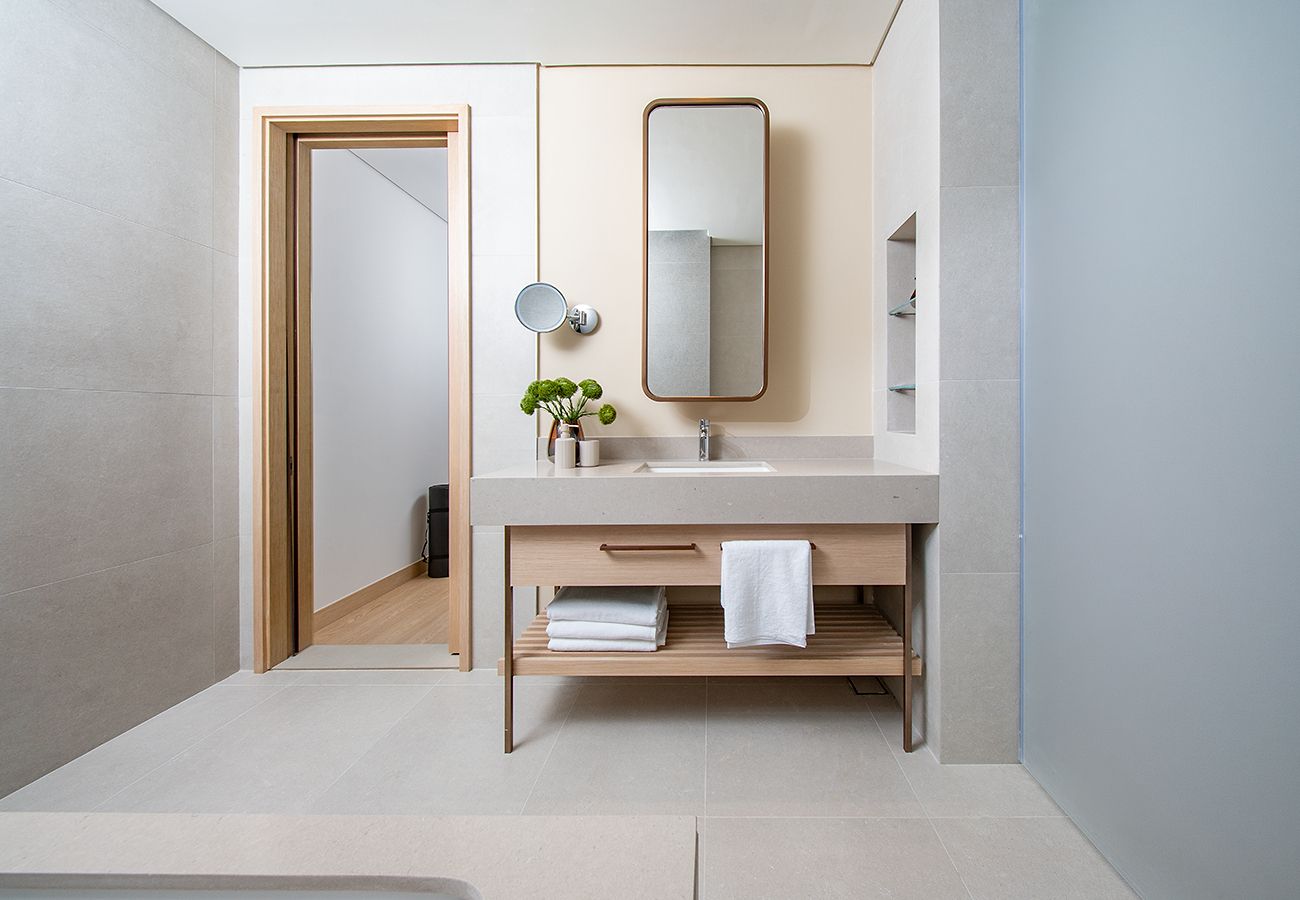 Apartment in Dubai - Premium 2BR In Vida with Burj Khalifa View