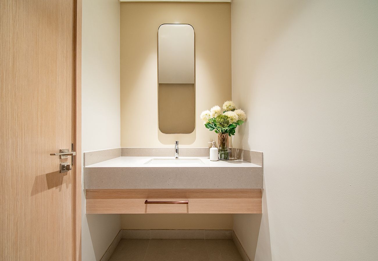 Apartment in Dubai - Premium 2BR In Vida with Burj Khalifa View