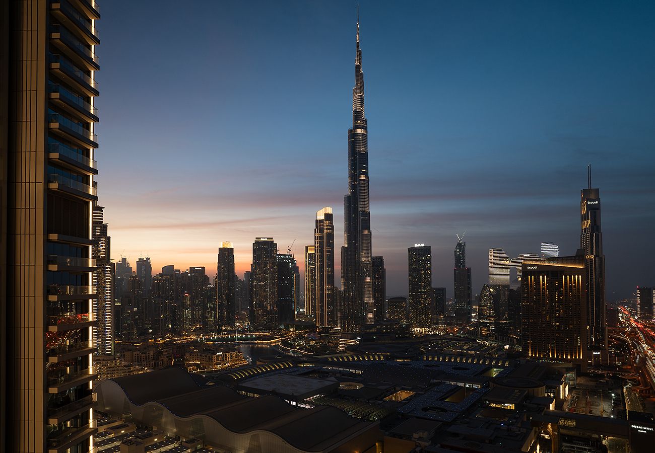 Apartment in Dubai - Premium 2BR In Vida with Burj Khalifa View