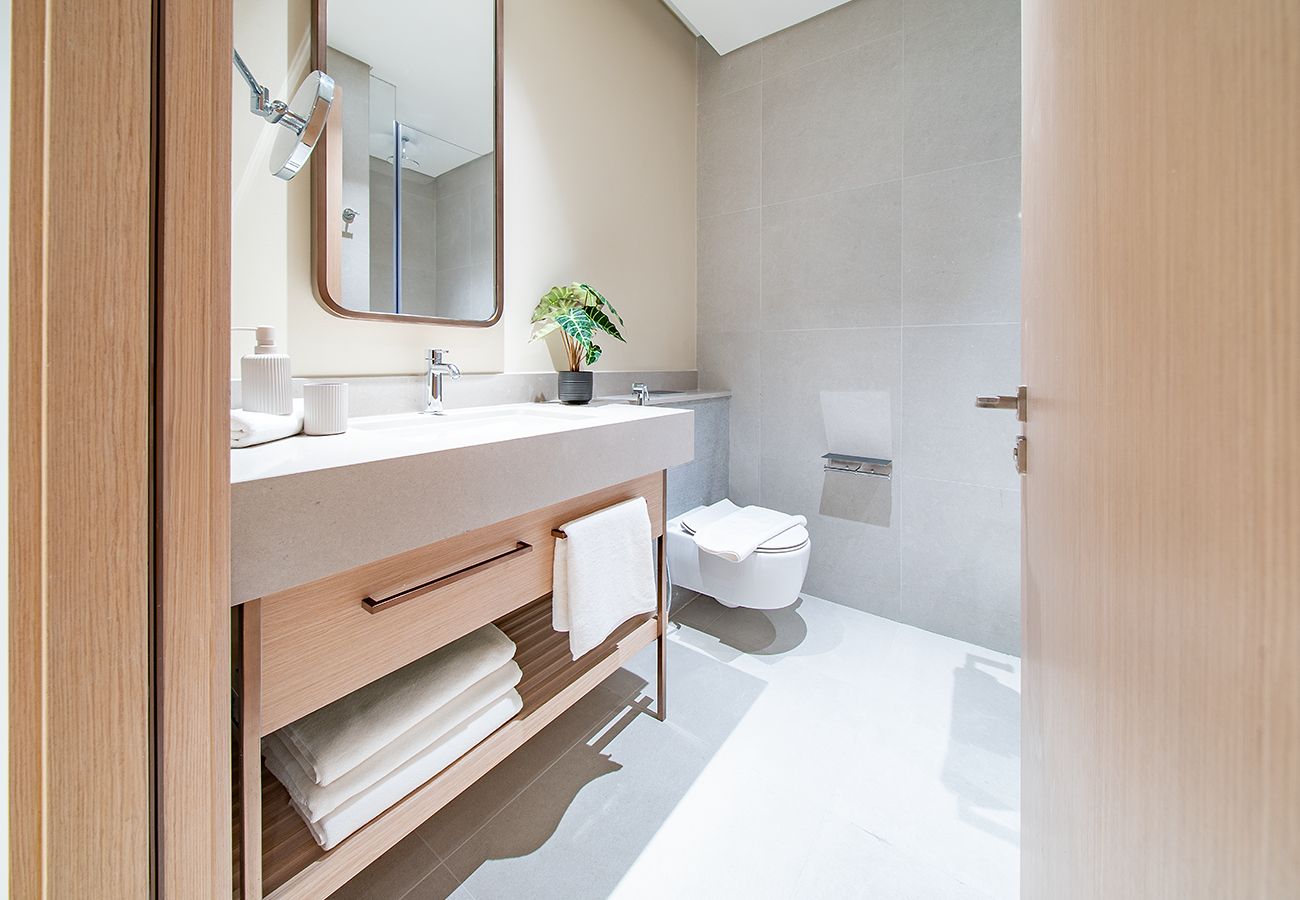 Apartment in Dubai - Premium 2BR In Vida with Burj Khalifa View