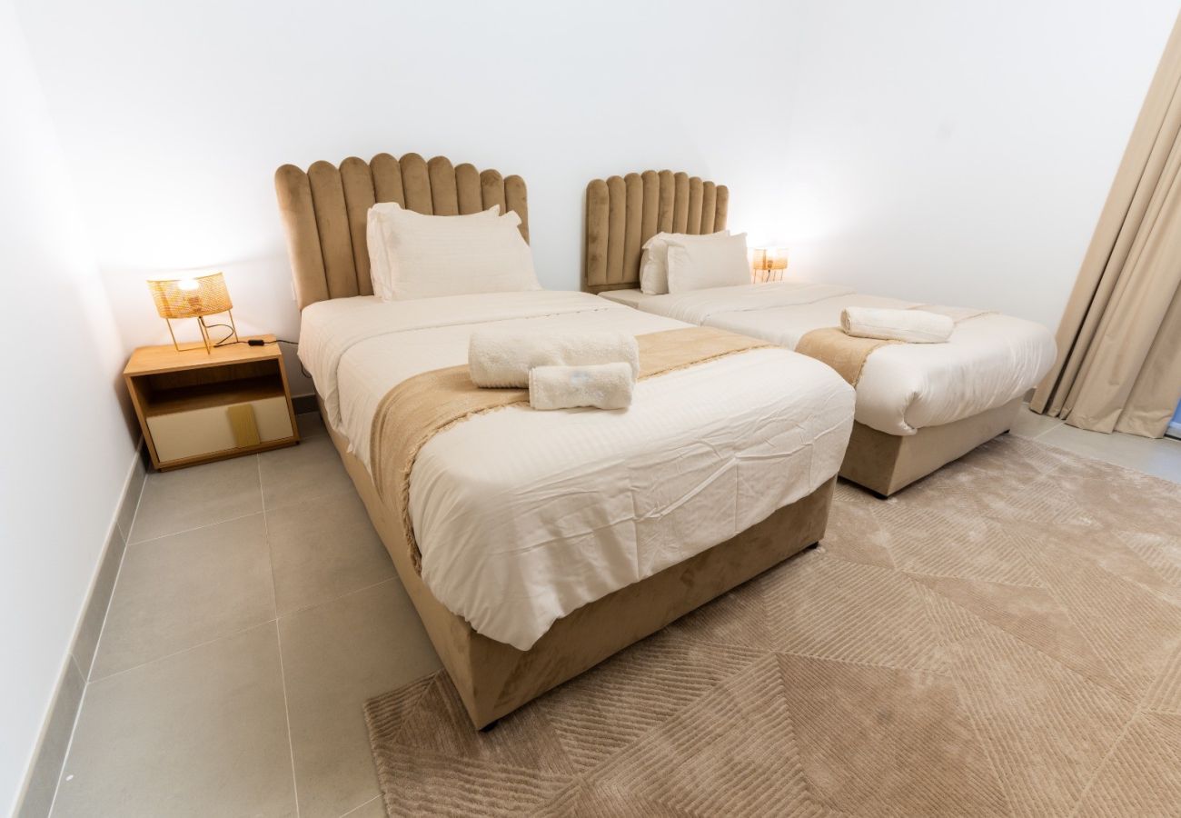 Villa in Ajmal Makan - Luxury 5BR Villa in Ajmal Makan with Private Pool