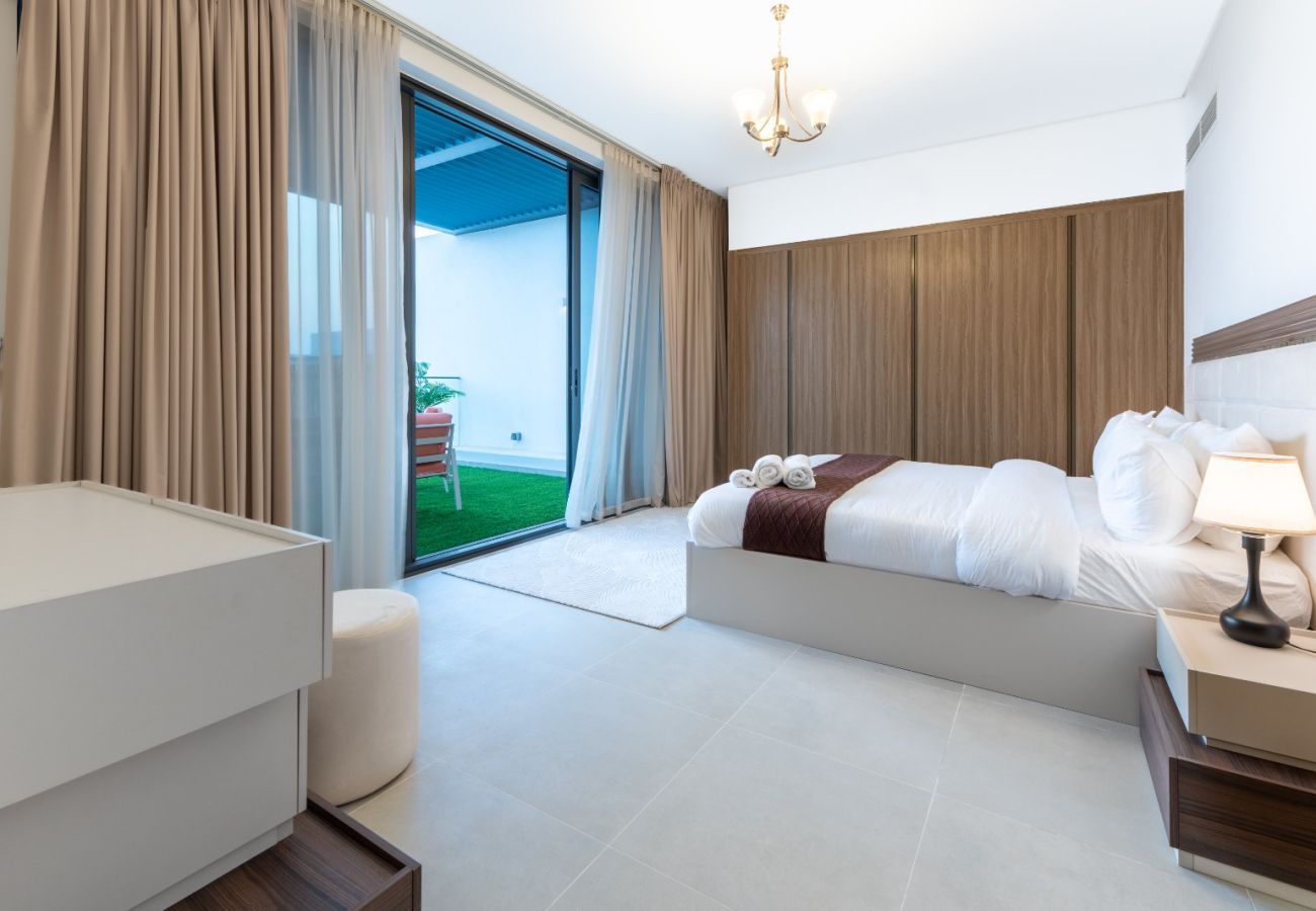 Villa in Ajmal Makan - Luxury 5BR Villa in Ajmal Makan with Private Pool