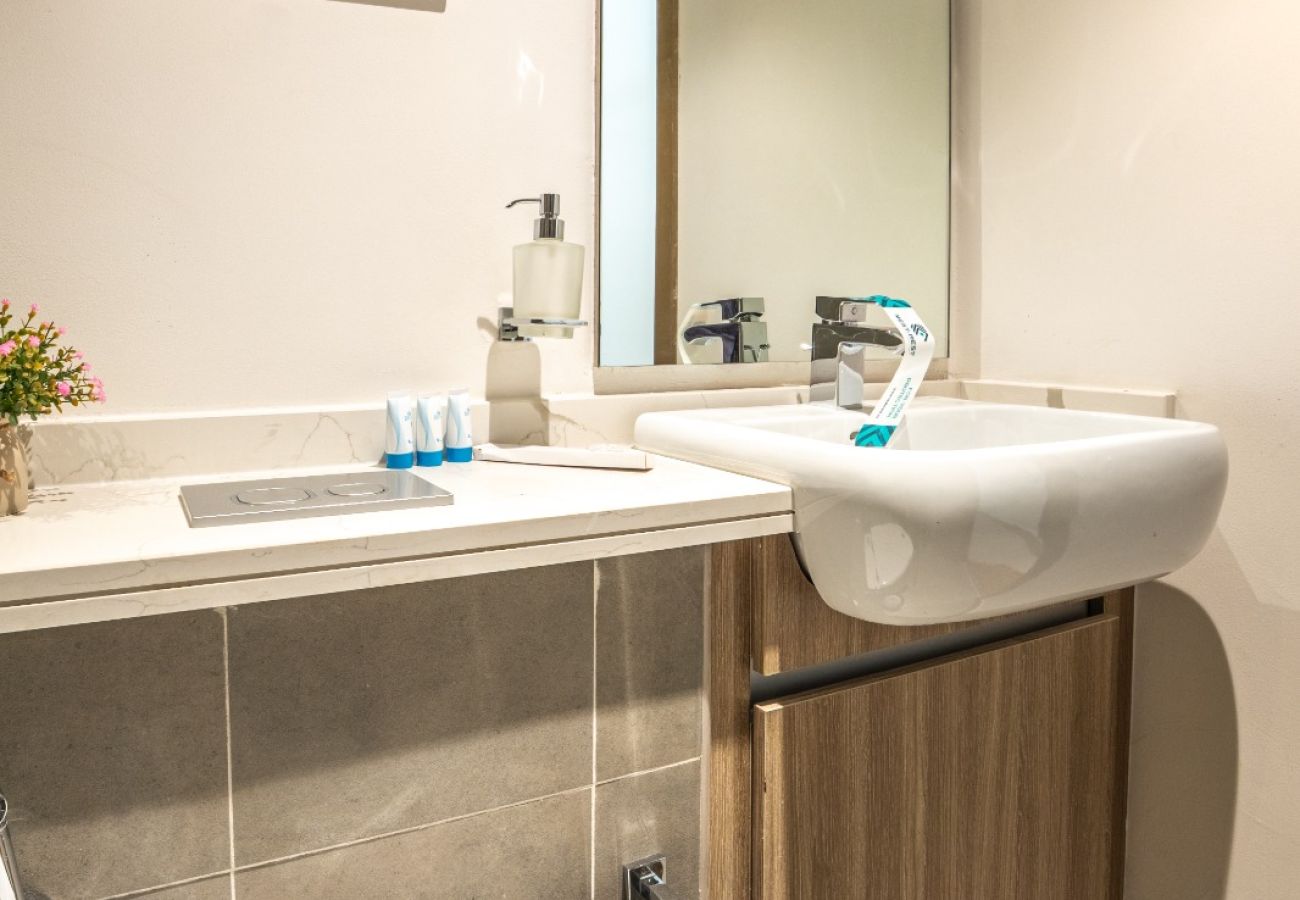 Villa in Ajmal Makan - Luxury 5BR Villa in Ajmal Makan with Private Pool