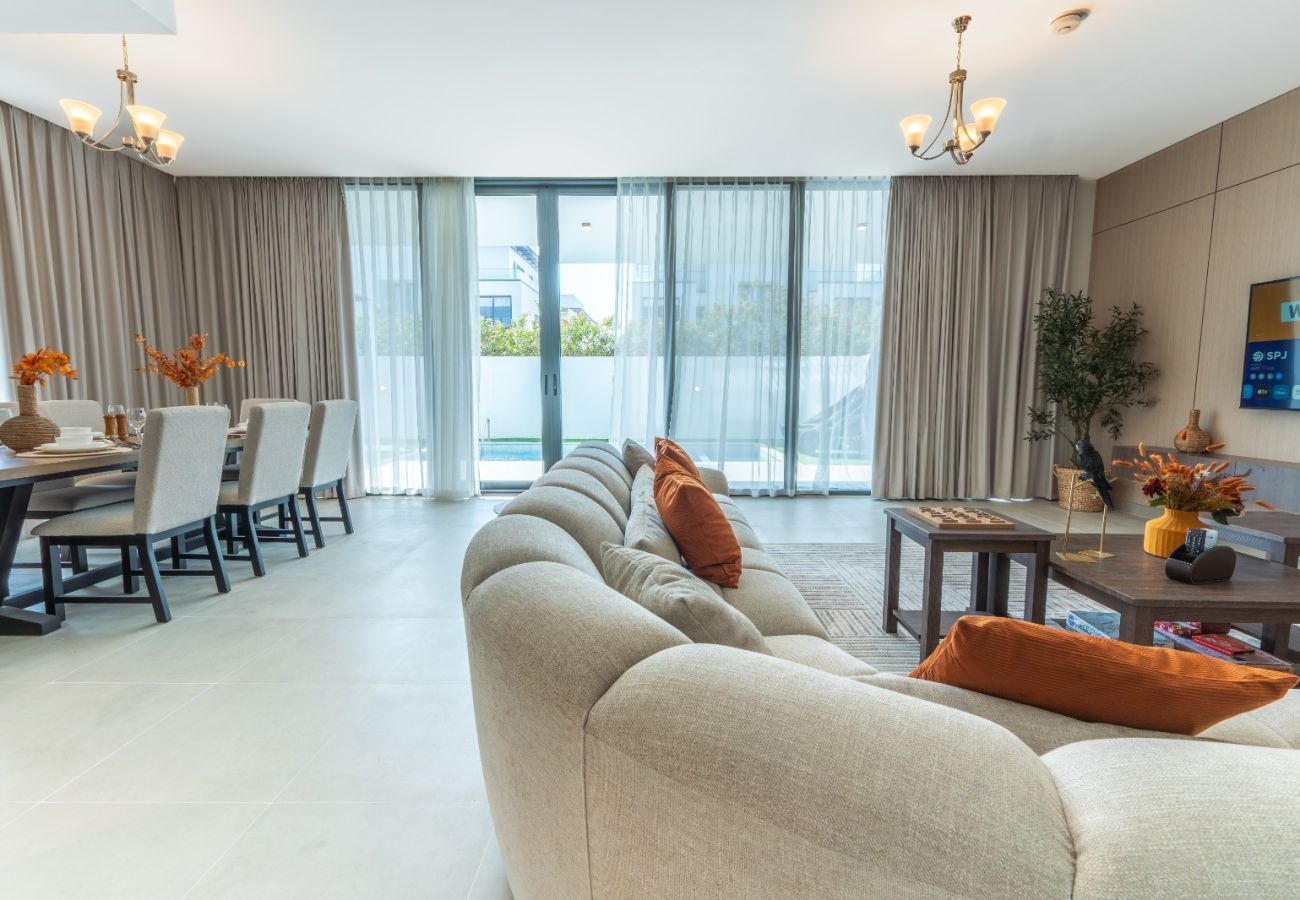 Villa in Ajmal Makan - Luxury 5BR Villa in Ajmal Makan with Private Pool