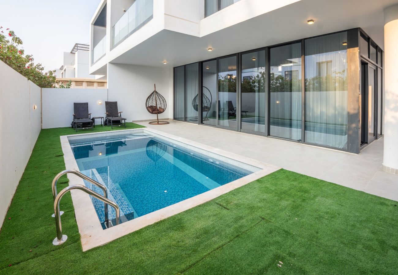 Villa in Ajmal Makan - Luxury 5BR Villa in Ajmal Makan with Private Pool