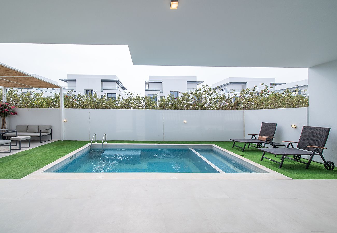 Villa in Ajmal Makan - Luxury 5BR Villa in Ajmal Makan with Private Pool
