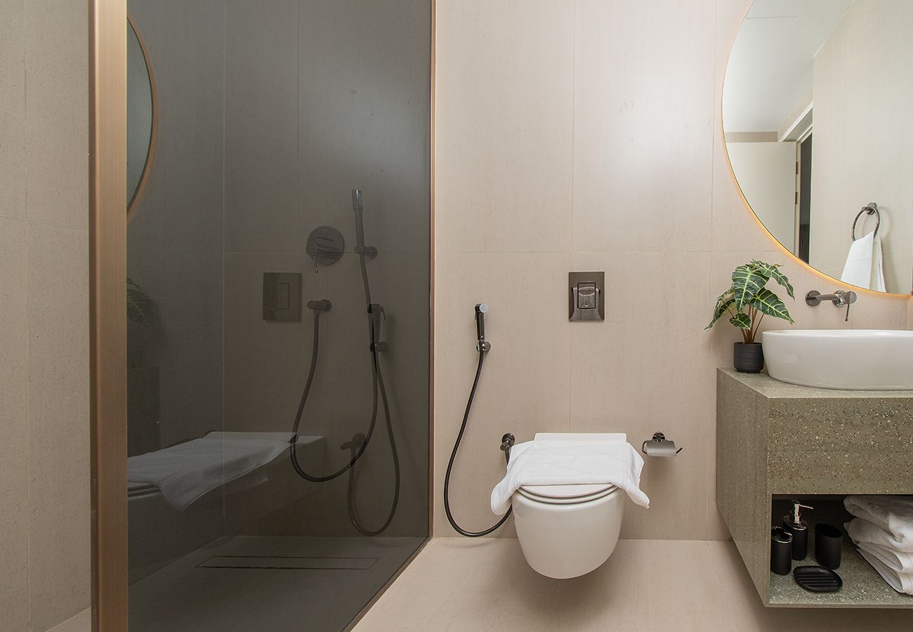 Apartment in Dubai - Modern 1BR Apartment in Rise Residences JVC