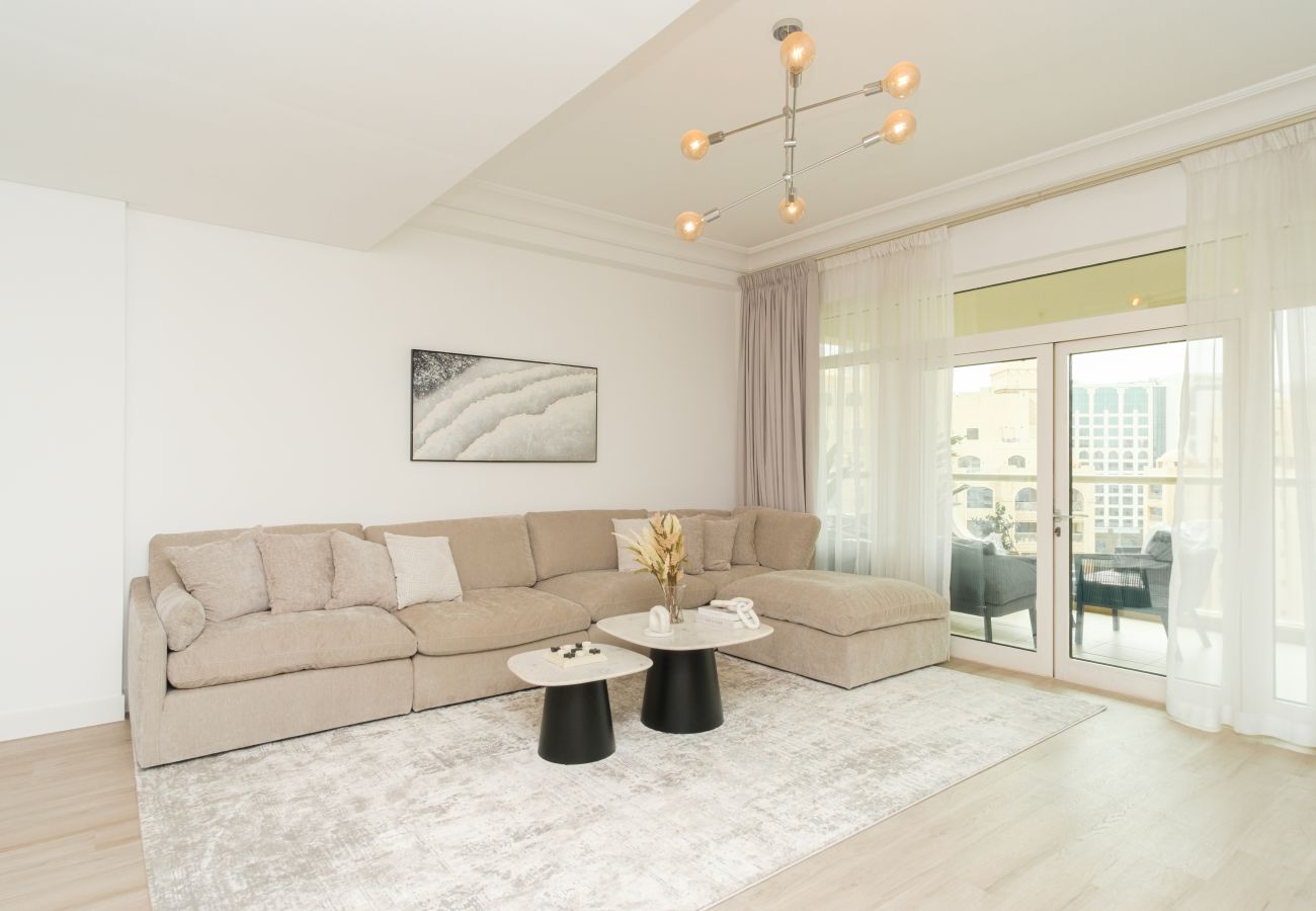 Apartment in Dubai - Stylish 1BR in Shoreline with Beach Access