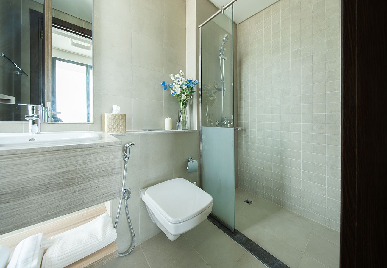 Apartment in Ajmal Makan - Modern 1BR In Blue Bay Walk Ajmal Makan