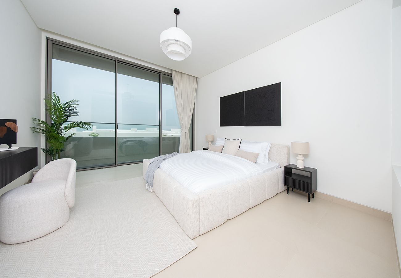 Apartment in Ajman - Stylish 1BR in Al Zohra Seaside Hills with Beachside Living
