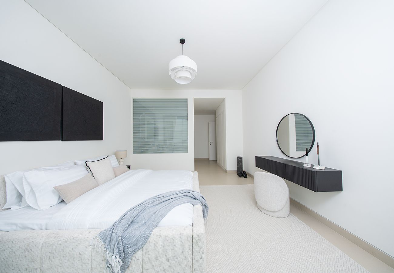 Apartment in Ajman - Stylish 1BR in Al Zohra Seaside Hills with Beachside Living