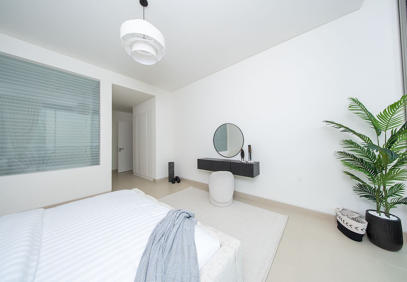 Apartment in Ajman - Stylish 1BR in Al Zohra Seaside Hills with Beachside Living
