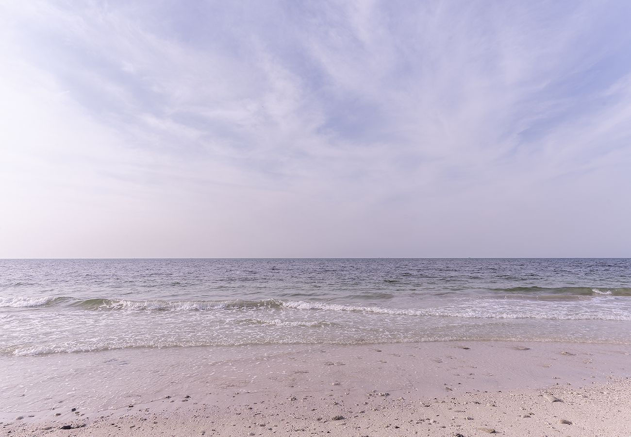 Apartment in Ajman - Stylish 1BR in Al Zohra Seaside Hills with Beachside Living