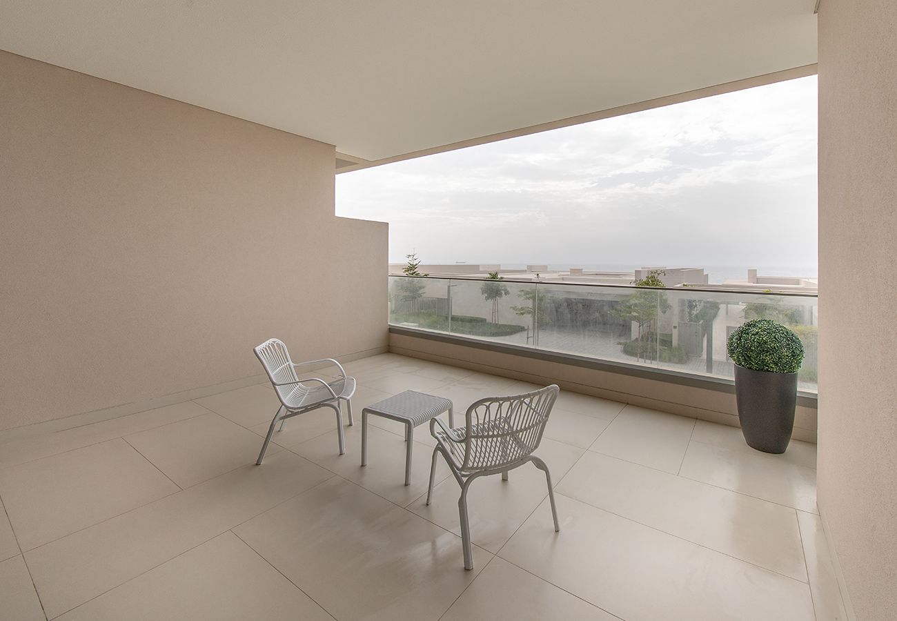 Apartment in Ajman - Stylish 1BR in Al Zohra Seaside Hills with Beachside Living