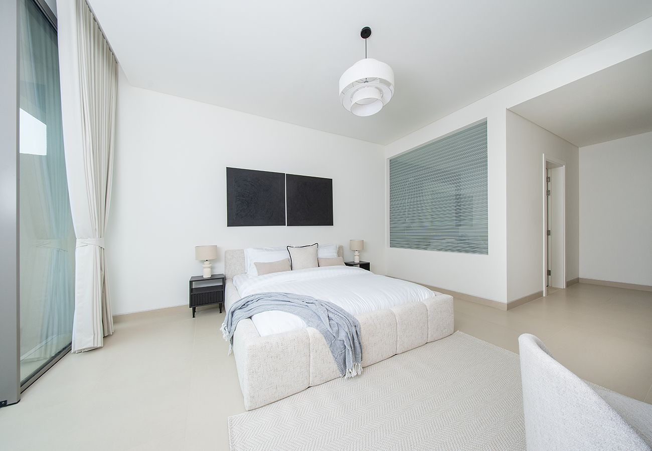 Apartment in Ajman - Stylish 1BR in Al Zohra Seaside Hills with Beachside Living