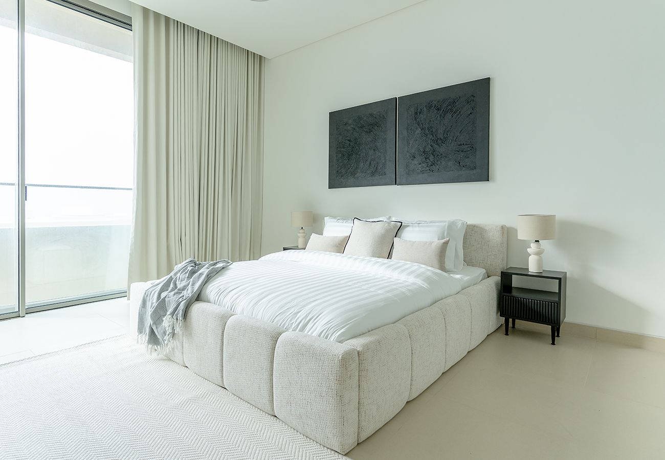 Apartment in Ajman - Stylish 1BR in Al Zohra Seaside Hills with Beachside Living