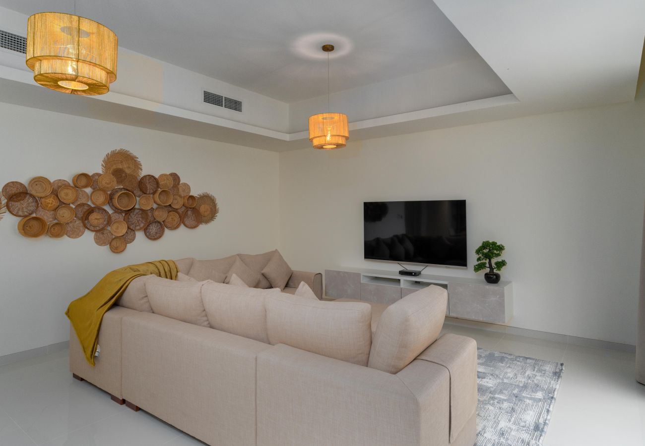 Villa in Dubai - Spacious 5BR Villa DAMAC HILLS 2 ASTER 