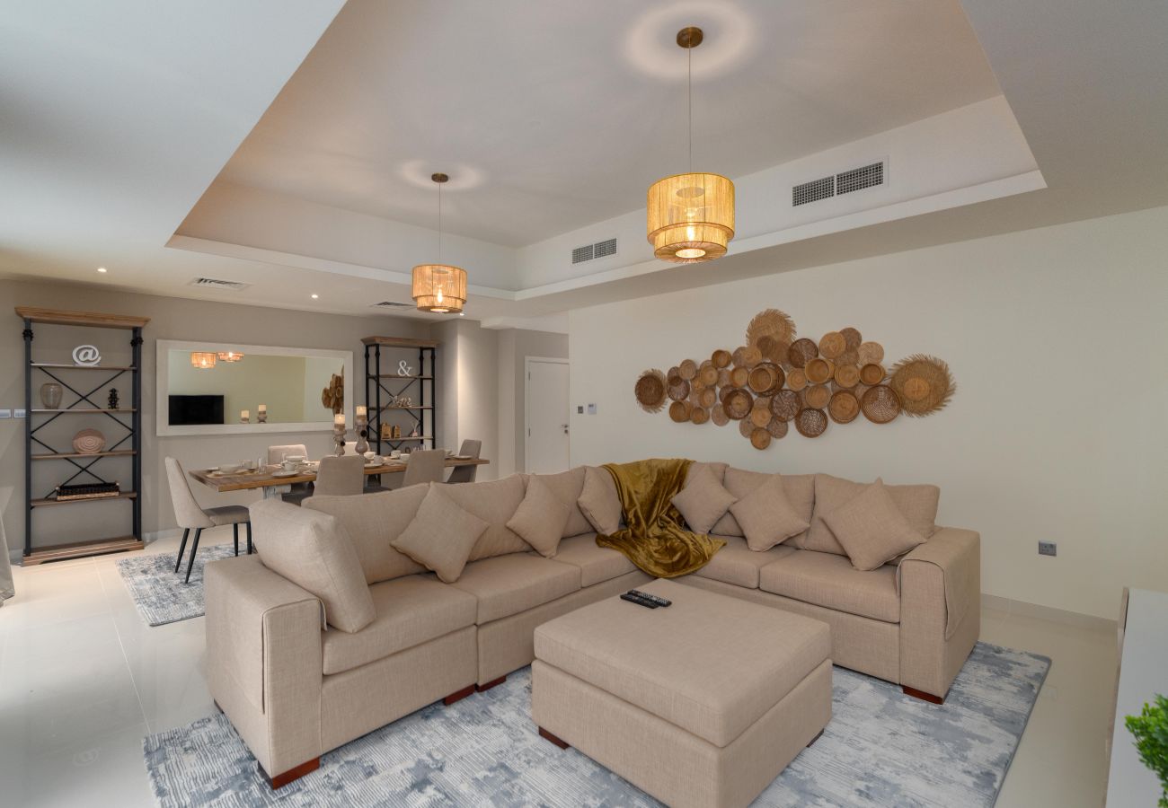 Villa in Dubai - Spacious 5BR Villa DAMAC HILLS 2 ASTER 