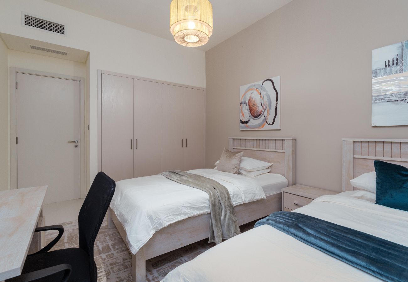 Villa in Dubai - Spacious 5BR Villa DAMAC HILLS 2 ASTER 