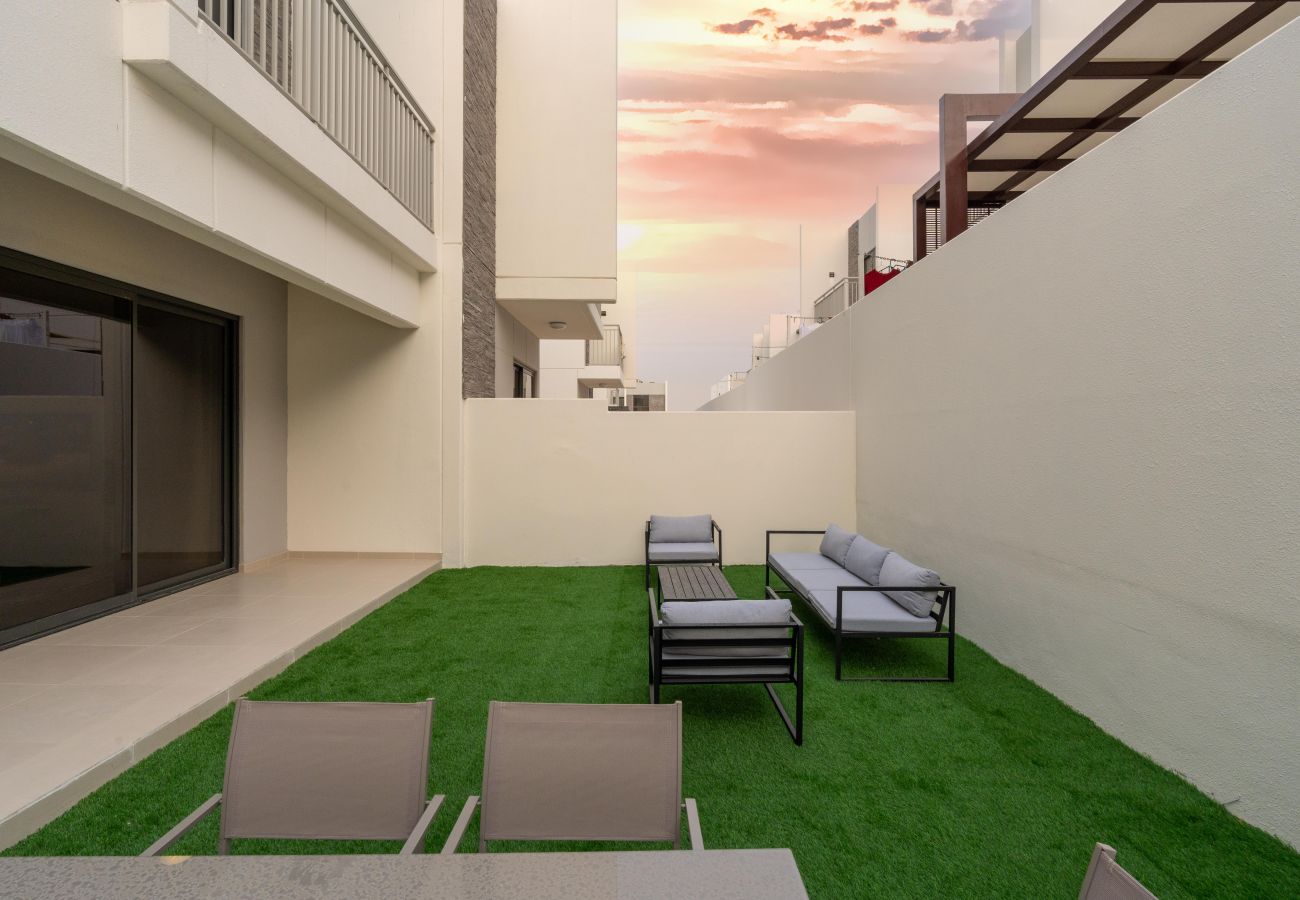 Villa in Dubai - Spacious 5BR Villa DAMAC HILLS 2 ASTER 
