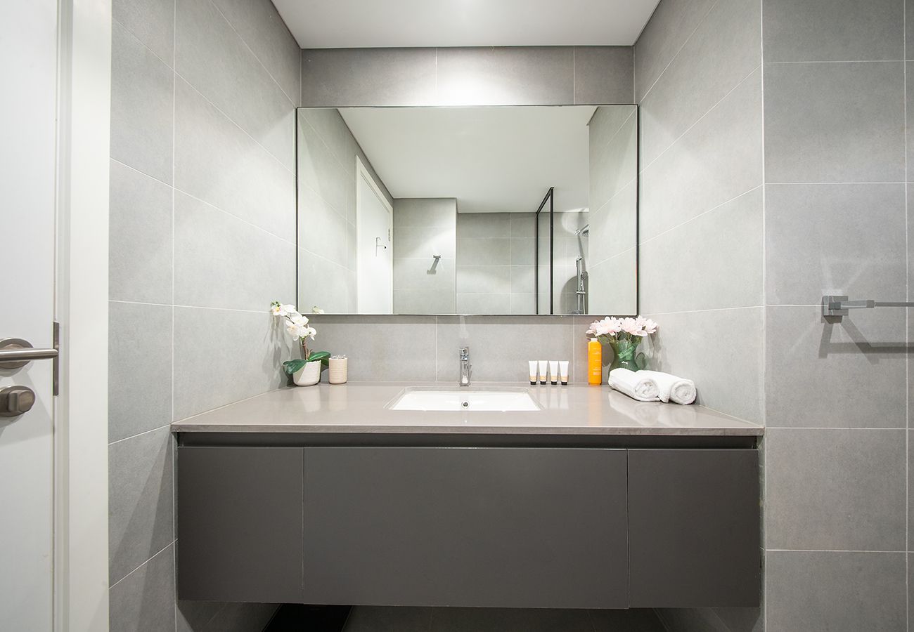 Apartment in Sharjah - Modern 1BR in Tiraz 4, Aljada