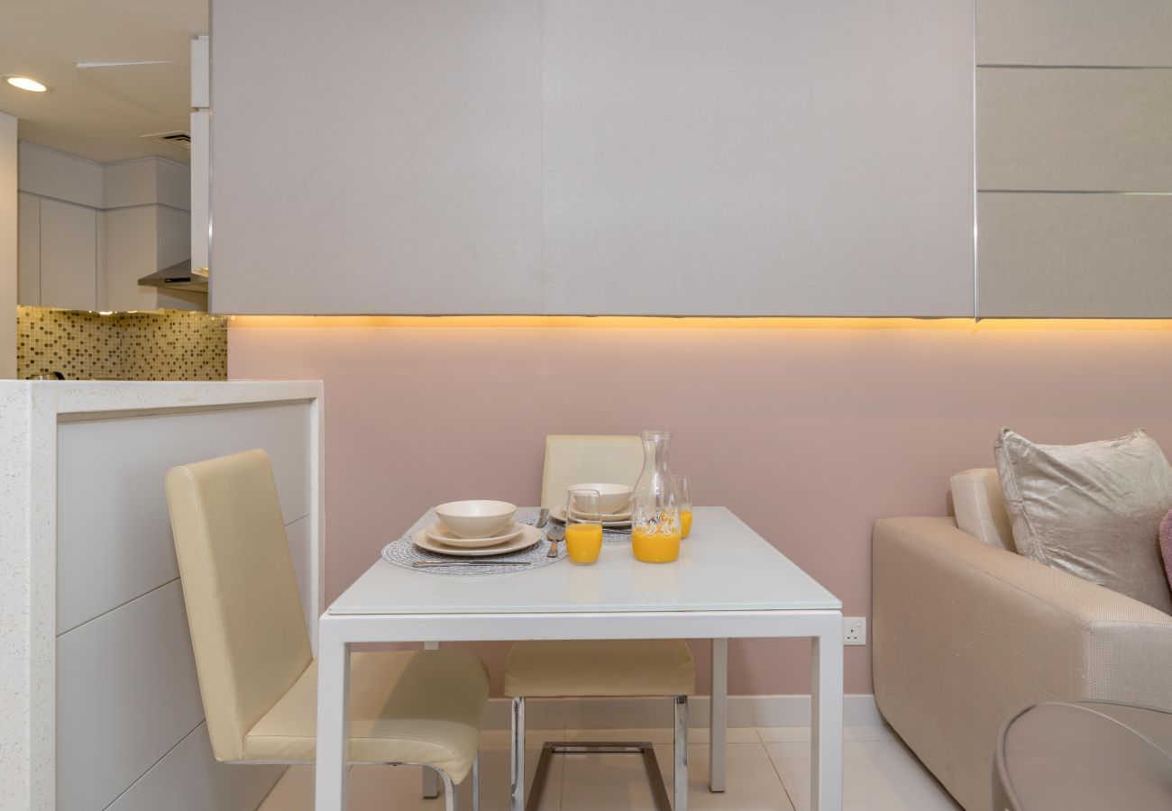 Apartment in Dubai - Modern 1BR in DAMAC Voleo Prime Location