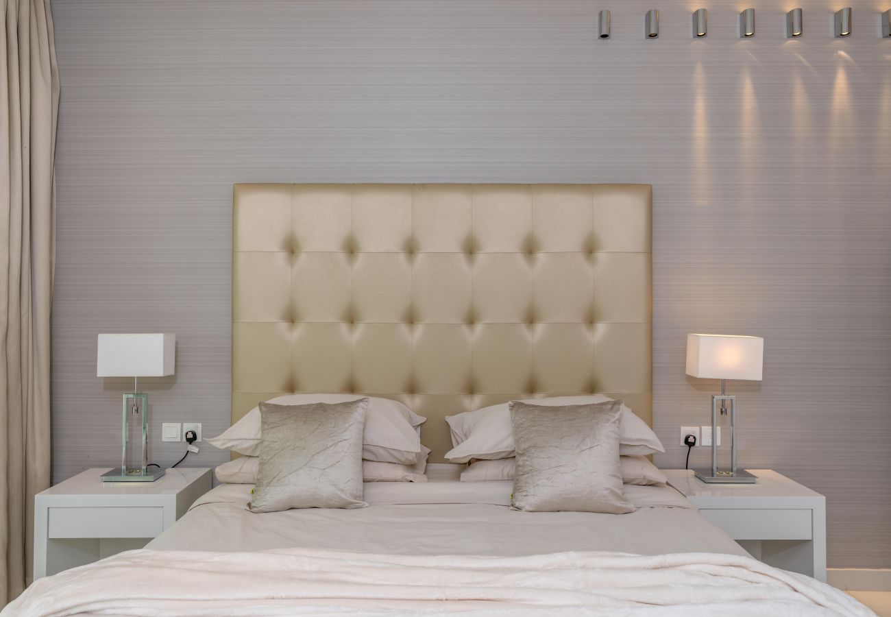 Apartment in Dubai - Modern 1BR in DAMAC Voleo Prime Location