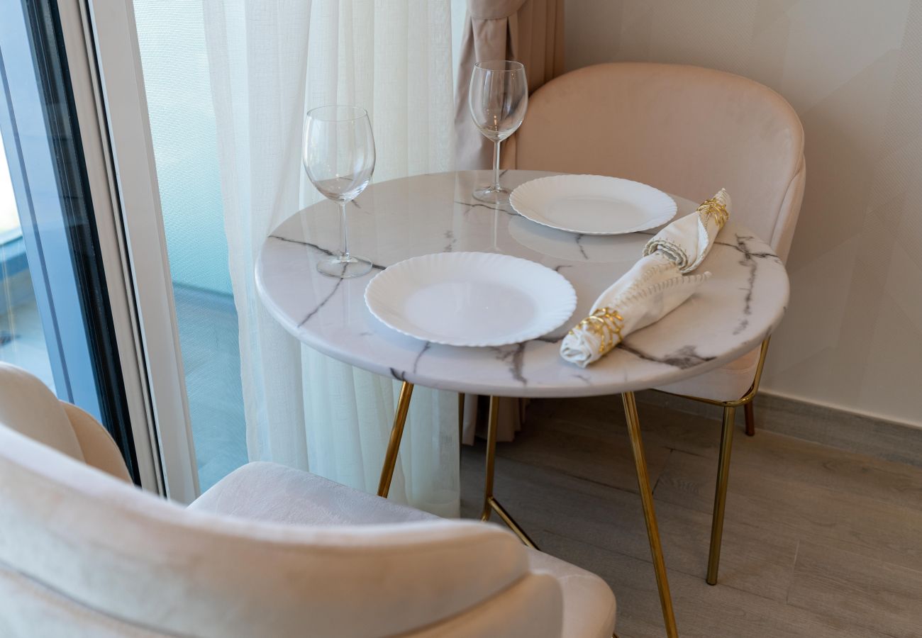 Studio in Dubai - Cozy Studio in Bloom Heights Prime Location