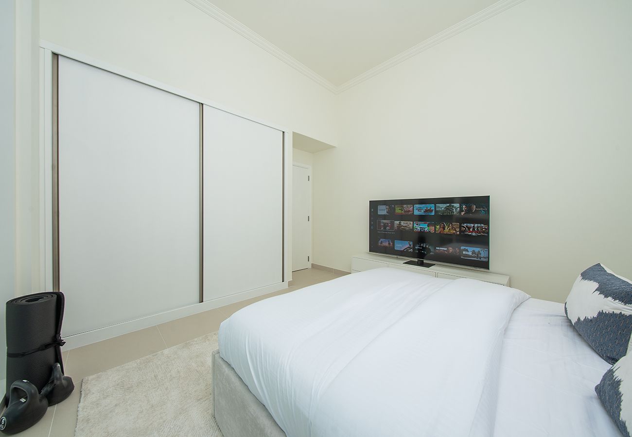 Apartment in Dubai - Beachfront 1BR at Palace Residence