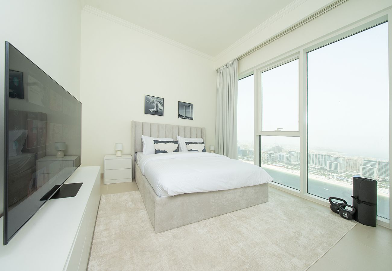 Apartment in Dubai - Beachfront 1BR at Palace Residence