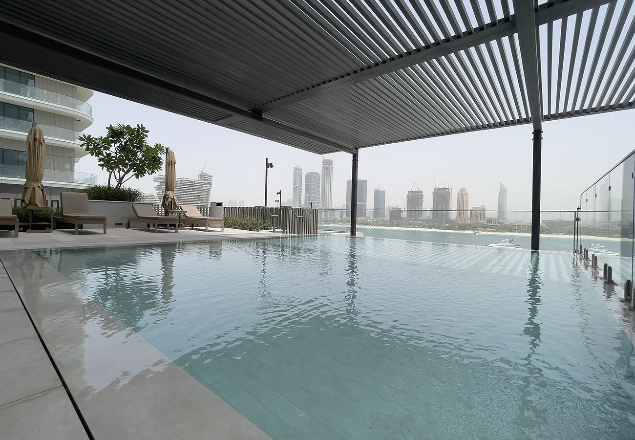 Apartment in Dubai - Beachfront 1BR at Palace Residence