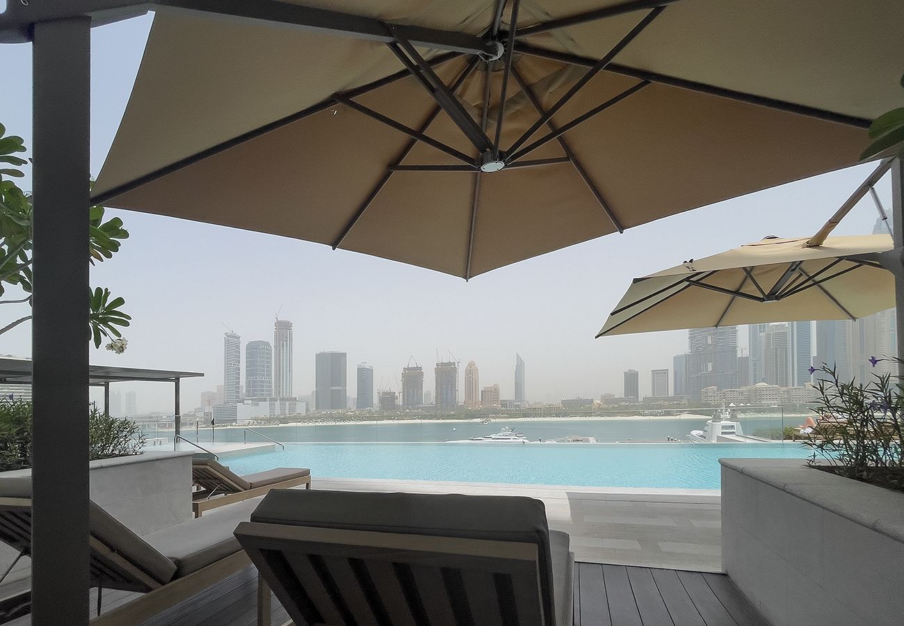 Apartment in Dubai - Beachfront 1BR at Palace Residence