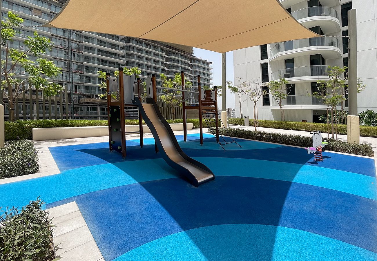 Apartment in Dubai - Beachfront 1BR at Palace Residence