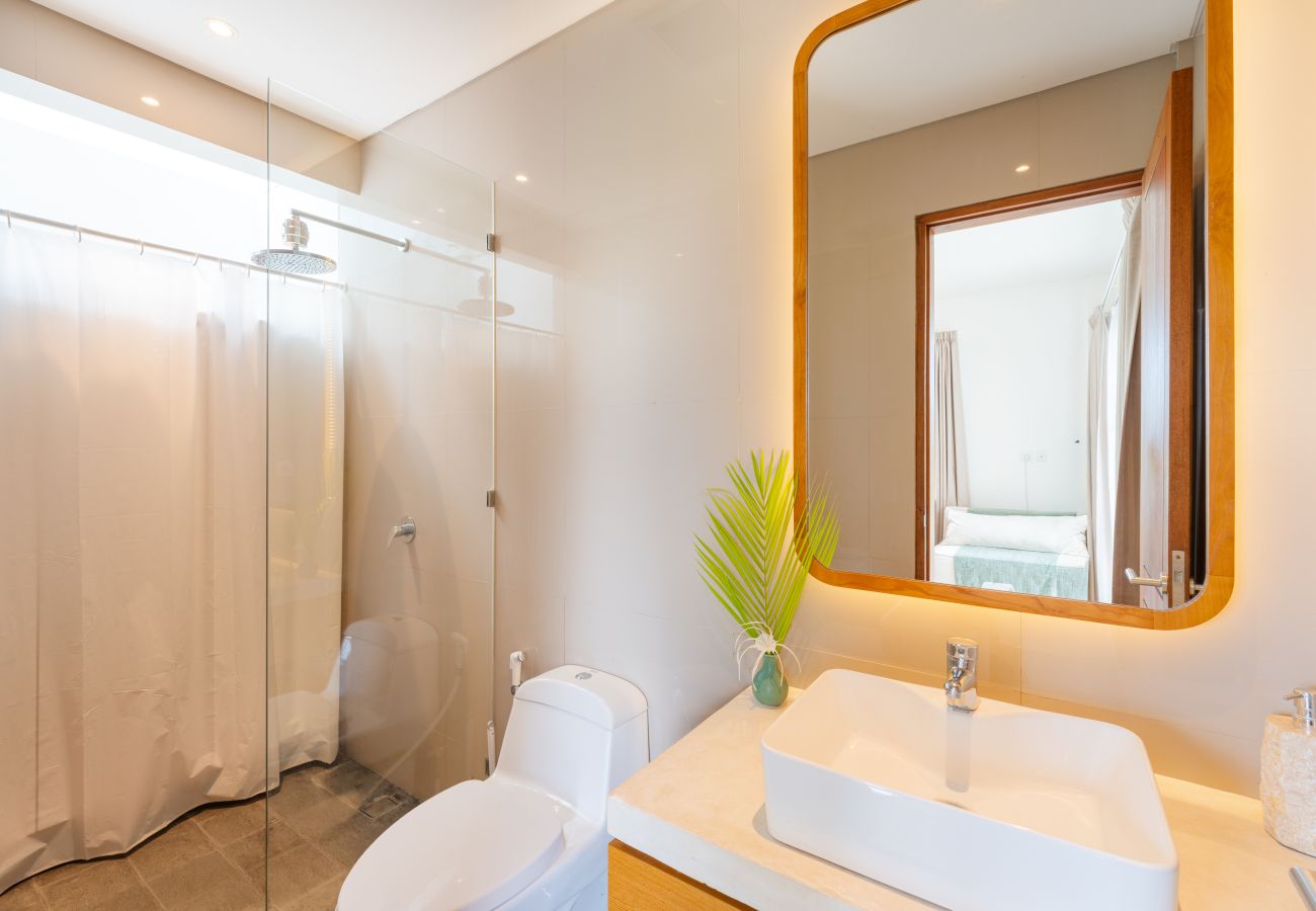 Villa in Pererenan - Charming Villa with Rice Field & Mountain Views