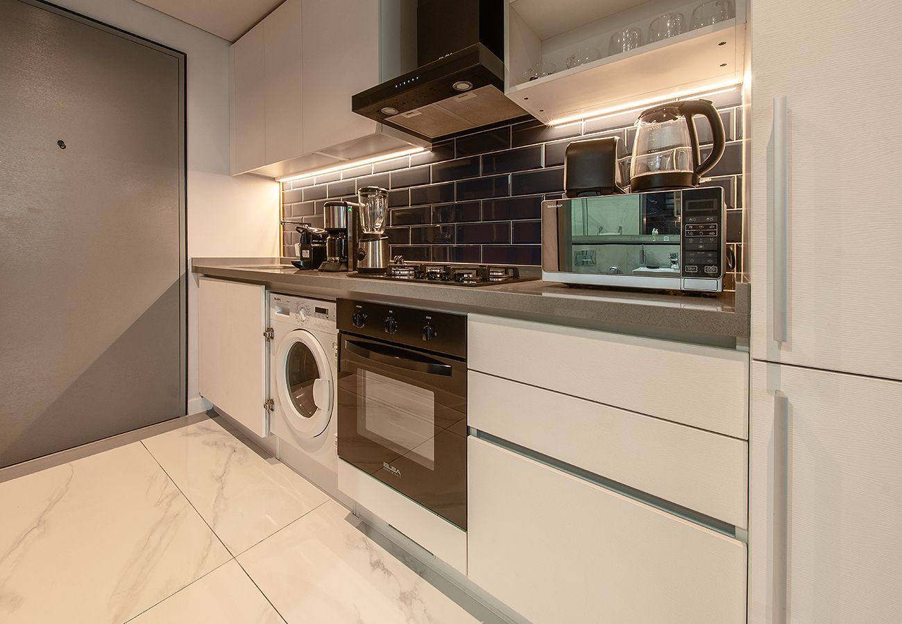 Studio in Dubai - Modern Studio in MAG 318 Near Dubai Mall