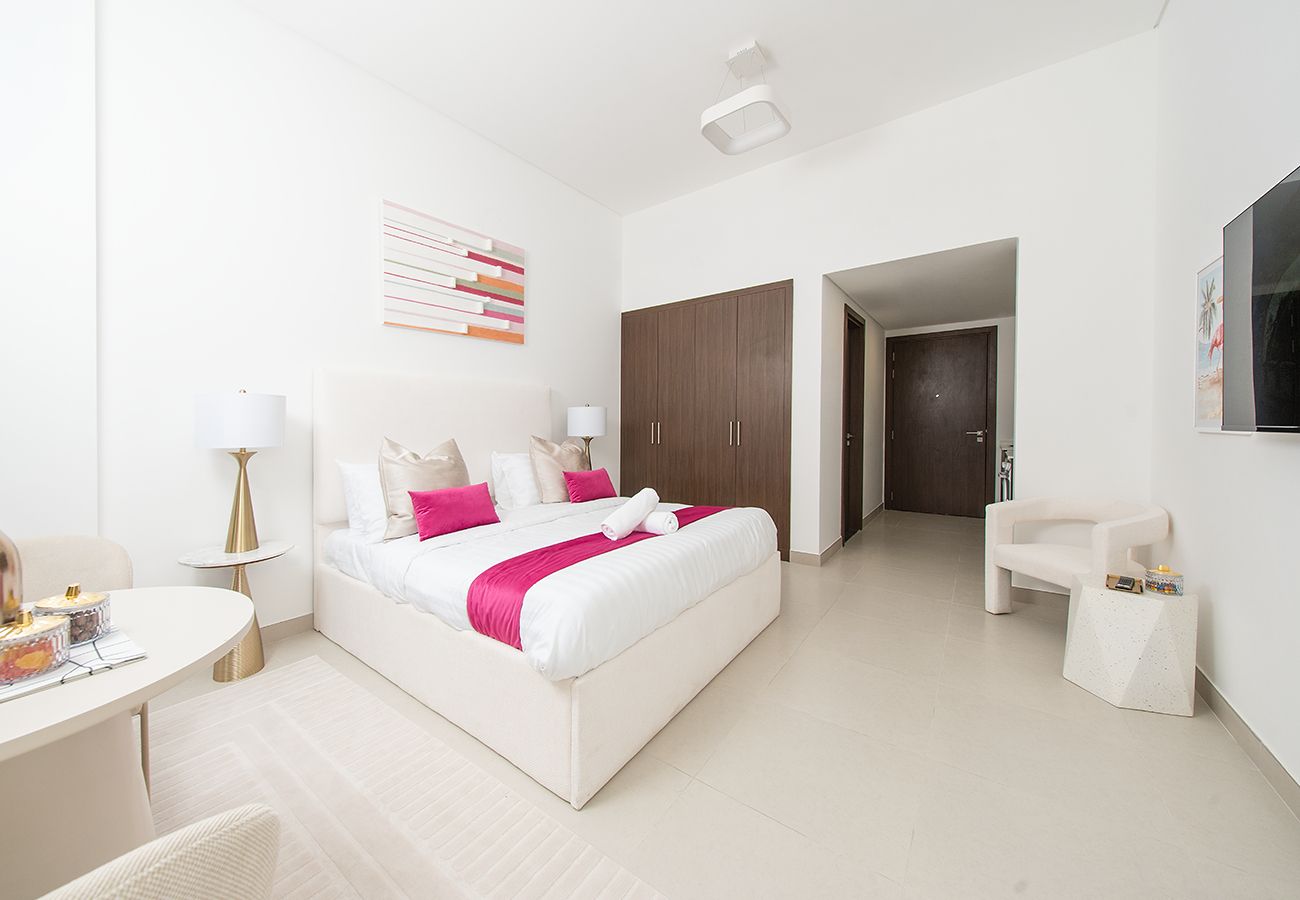 Studio in Ajmal Makan - Seaview Studio with Balcony In Blue Bay Walk