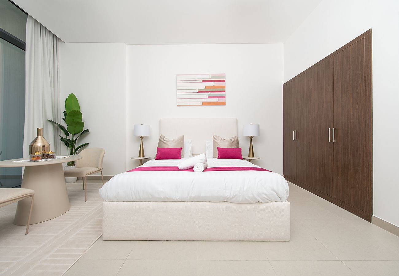 Studio in Ajmal Makan - Seaview Studio with Balcony In Blue Bay Walk