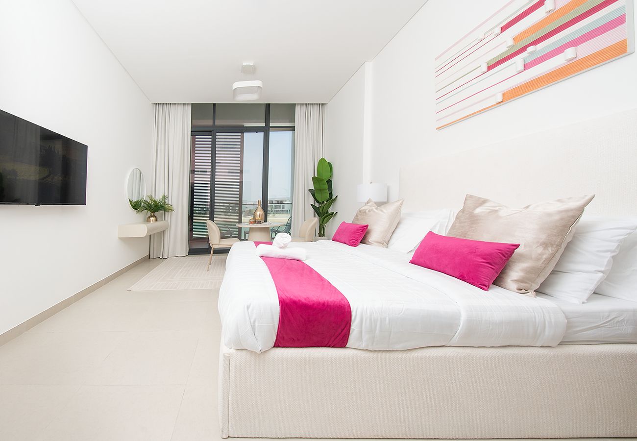 Studio in Ajmal Makan - Seaview Studio with Balcony In Blue Bay Walk