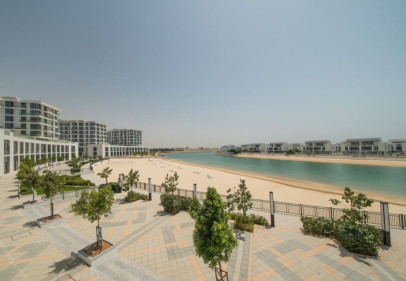 Studio in Ajmal Makan - Seaview Studio with Balcony In Blue Bay Walk