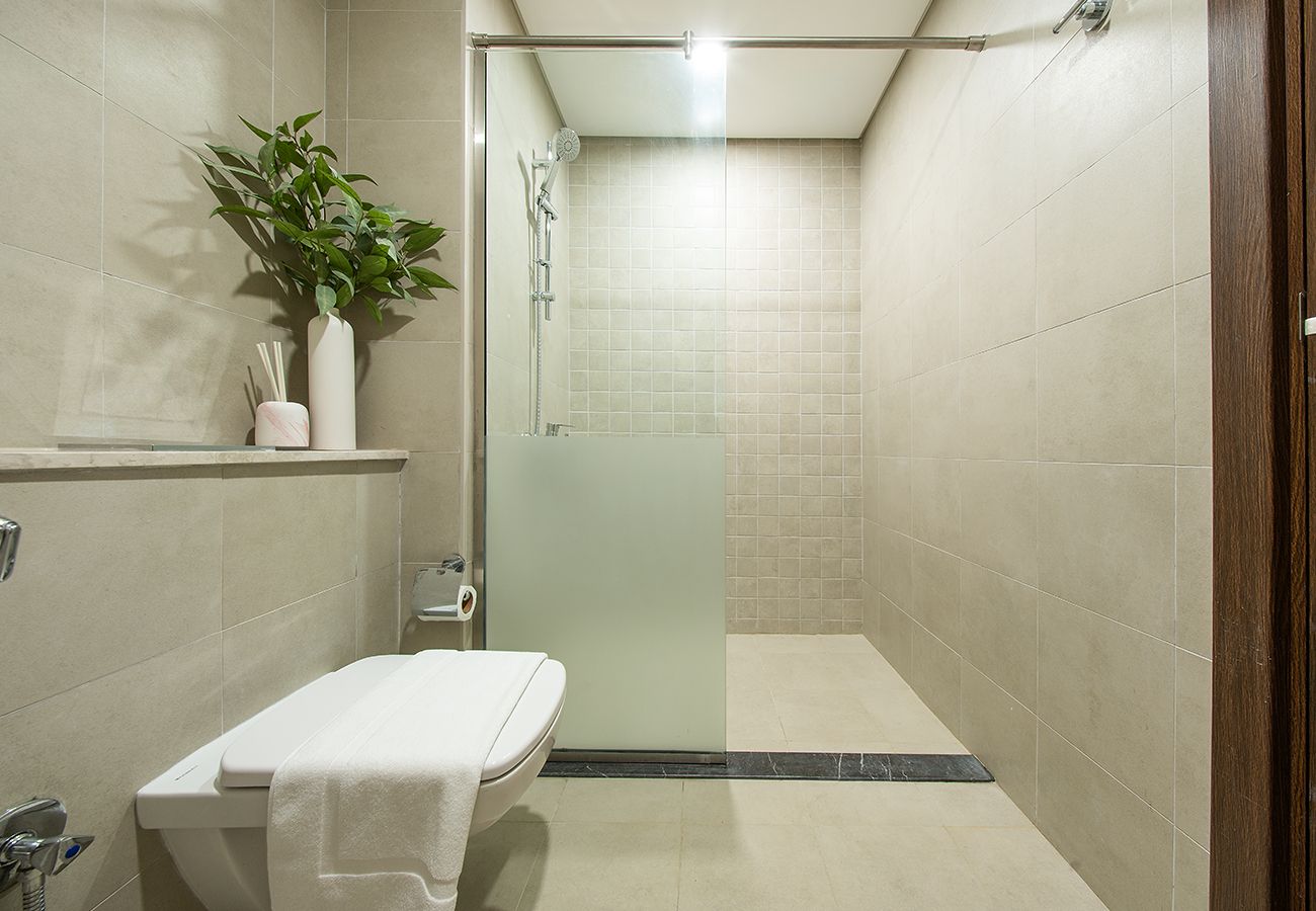 Studio in Ajmal Makan - Seaview Studio with Balcony In Blue Bay Walk